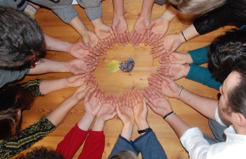 circle-of-hands